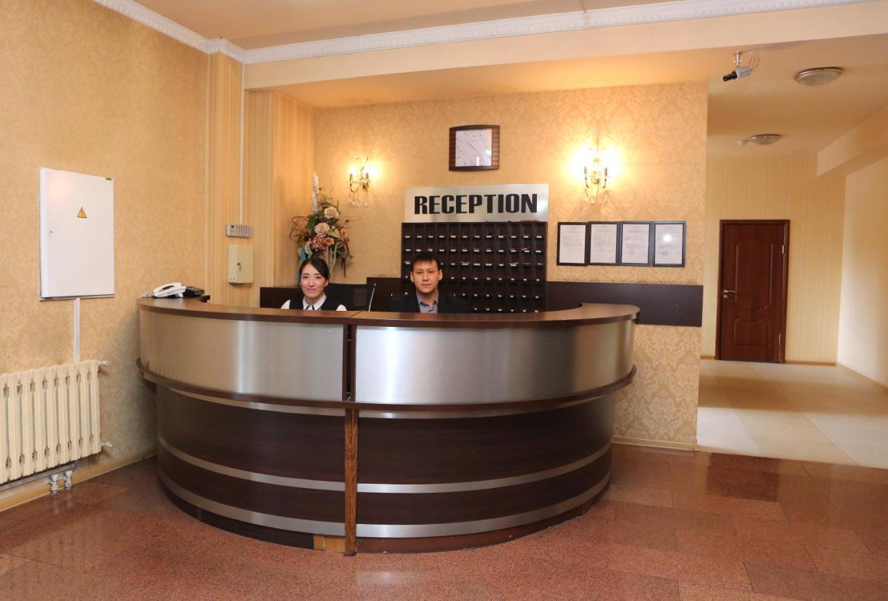 Hotel Ekipaj Almaty Exterior foto